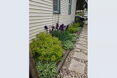 1239  Walton Ave, Racine, WI 53402 - Photo 37