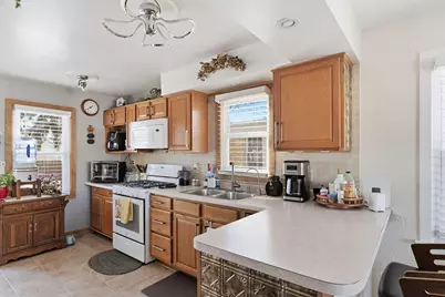 1239  Walton Ave, Racine, WI 53402 - Photo 7