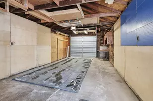 1239 Walton Ave, Racine, WI 53402 - Photo 31