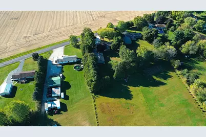 W1758  Spring Prairie Rd, Spring Prairie, WI 53105 - Photo 7