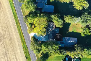 W1758 Spring Prairie Rd, Spring Prairie, WI 53105 - Photo 5