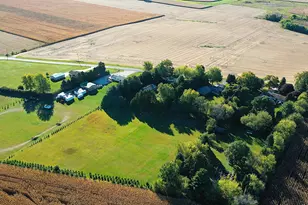W1758 Spring Prairie Rd, Spring Prairie, WI 53105 - Photo 9