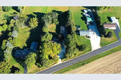 W1758  Spring Prairie Rd, Spring Prairie, WI 53105 - Photo 3