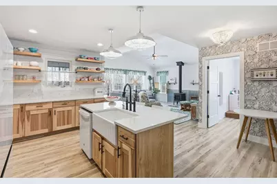 3018  Mallard Way, East Troy, WI 53120 - Photo 3