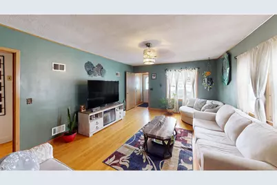 1119 N 18th St, Manitowoc, WI 54220 - Photo 5