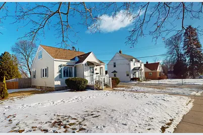 1119 N 18th St, Manitowoc, WI 54220 - Photo 1