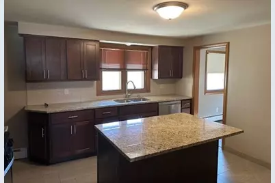 3432  87th St, Kenosha, WI 53142 - Photo 5