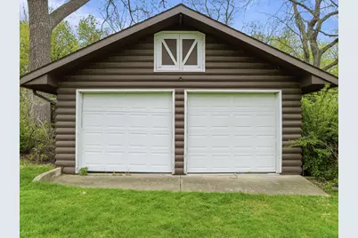 2304  North Shore Dr, Delavan, WI 53115 - Photo 97