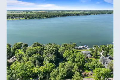 2304  North Shore Dr, Delavan, WI 53115 - Photo 117
