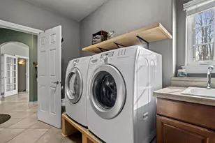 517 Oriole Ln, Howards Grove, WI 53083 - Photo 29