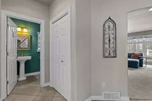 517 Oriole Ln, Howards Grove, WI 53083 - Photo 23