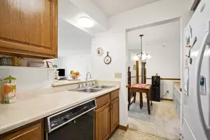 530 N Silverbrook Dr, West Bend, WI 53090 - Photo 7