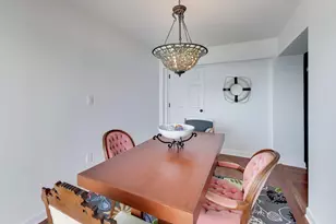 2525 S Shore Dr, Milwaukee, WI 53207 - Photo 17