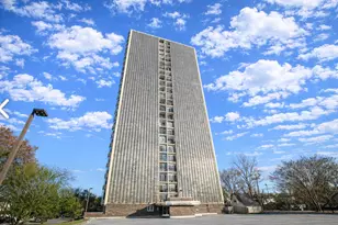 2525 S Shore Dr, Milwaukee, WI 53207 - Photo 37