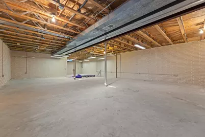 W175N8151  Robin Cir #1, Menomonee Falls, WI 53051 - Photo 33