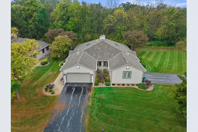 W175N8151  Robin Cir #1, Menomonee Falls, WI 53051 - Photo 41