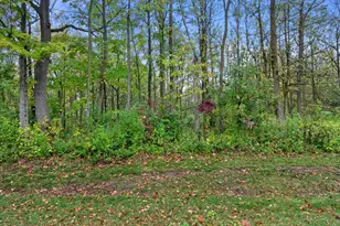 W175N8151 Robin Cir, Menomonee Falls, WI 53051 - Photo 53