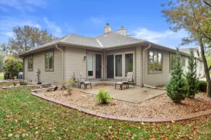 W175N8151 Robin Cir, Menomonee Falls, WI 53051 - Photo 49