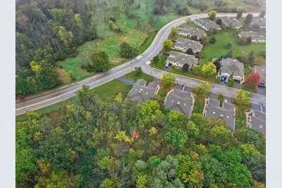 W175N8151  Robin Cir #1, Menomonee Falls, WI 53051 - Photo 45