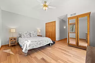 W175N8151 Robin Cir, Menomonee Falls, WI 53051 - Photo 17