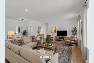 947  Berenschot Trl, Cedar Grove, WI 53013 - Photo 7