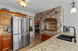 W290S4827 Parke Ln, Genesee, WI 53189 - Photo 15