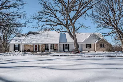 W290S4827  Parke Ln, Genesee, WI 53189 - Photo 1