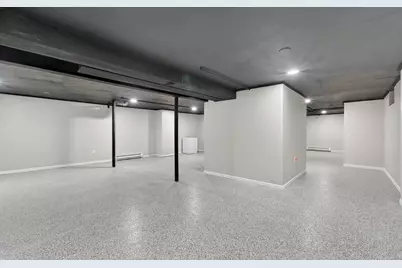 W133N8139  Danell Dr, Menomonee Falls, WI 53051 - Photo 23