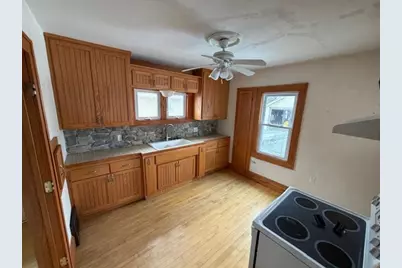 3757 S 56th St, Greenfield, WI 53220 - Photo 5