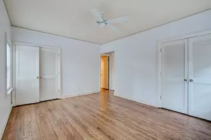 2225 E Woodstock Pl, Milwaukee, WI 53202 - Photo 15