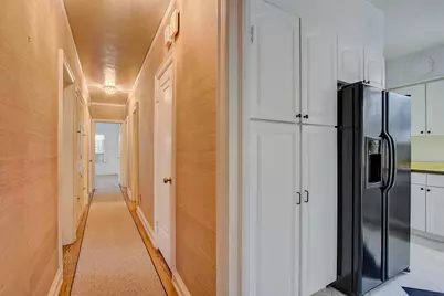 2225 E Woodstock Pl, Milwaukee, WI 53202 - Photo 25