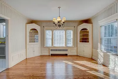 2225 E Woodstock Pl, Milwaukee, WI 53202 - Photo 7