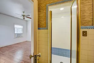 2225 E Woodstock Pl, Milwaukee, WI 53202 - Photo 21