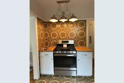 2227 E Woodstock Pl, Milwaukee, WI 53202 - Photo 7