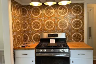 2227 E Woodstock Pl, Milwaukee, WI 53202 - Photo 7