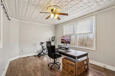 2557 N Gordon Pl, Milwaukee, WI 53212 - Photo 11