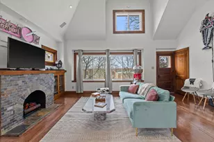 4418 N Bartlett Ave, Shorewood, WI 53211 - Photo 5