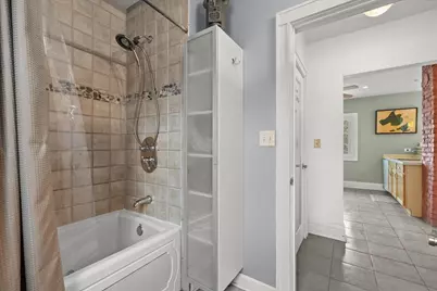 4418 N Bartlett Ave, Shorewood, WI 53211 - Photo 15