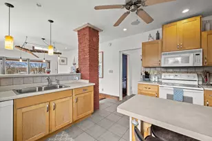 4418 N Bartlett Ave, Shorewood, WI 53211 - Photo 13