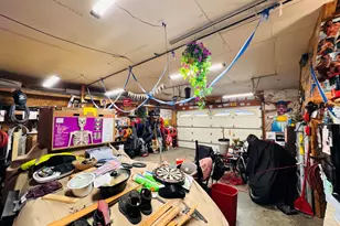 906 Villa Park Dr, West Bend, WI 53090 - Photo 13