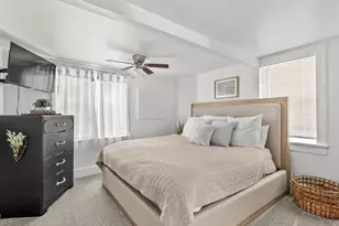 1129 S 20th St, Manitowoc, WI 54220 - Photo 9