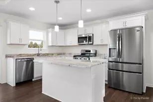 300 Savannah Dr, Walworth, WI 53184 - Photo 11