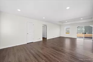 300 Savannah Dr, Walworth, WI 53184 - Photo 5