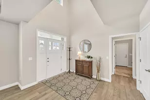 8130 W Mourning Dove Ln, Mequon, WI 53097 - Photo 3