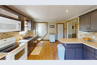 3315  Cedar Heights Dr, Two Rivers, WI 54241 - Photo 5