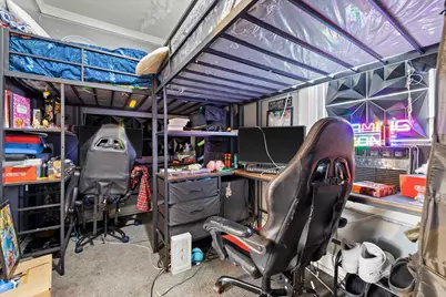 2033 S 16th St, Milwaukee, WI 53204 - Photo 41