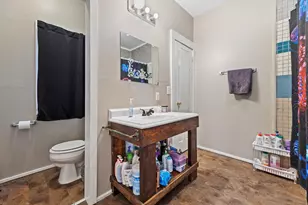 2033 S 16th St, Milwaukee, WI 53204 - Photo 23