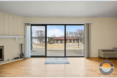 54  Lausanne Ct #05, Geneva, WI 53147 - Photo 3