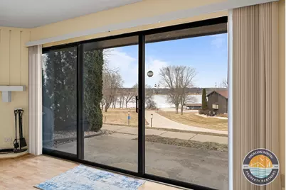 54  Lausanne Ct #05, Geneva, WI 53147 - Photo 5