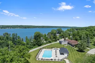 54 Lausanne Ct, Geneva, WI 53147 - Photo 1